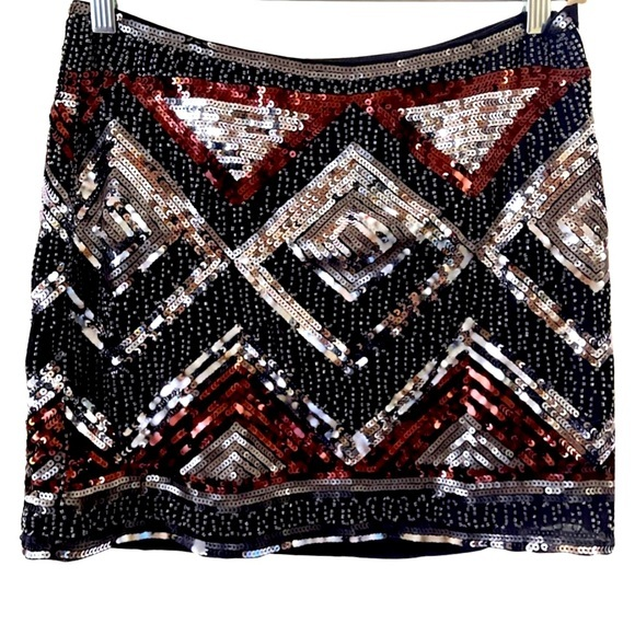 H&M Sequin Skirt EUC Size 10.‎ - Picture 1 of 4